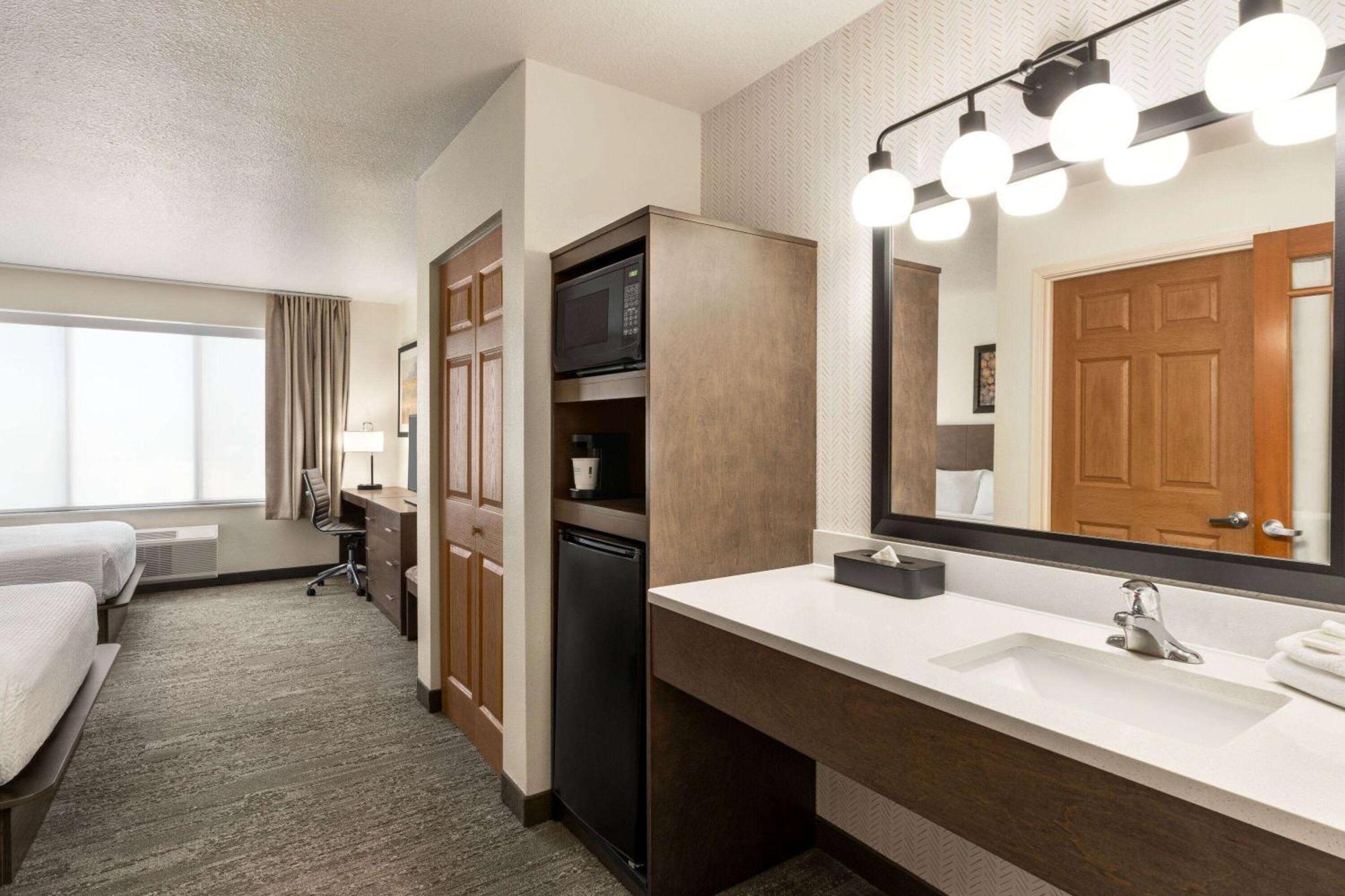 Days Inn & Suites By Wyndham Μπόουζμαν Εξωτερικό φωτογραφία